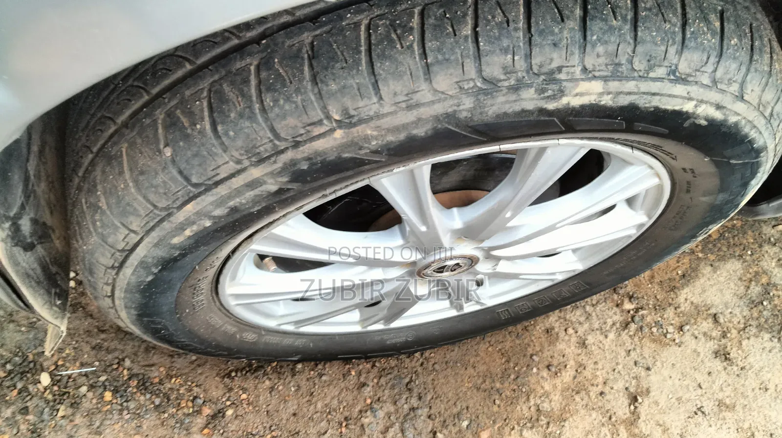 Toyota Ractis 2010 Silver