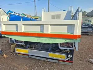 Fuso Fighter Dumper