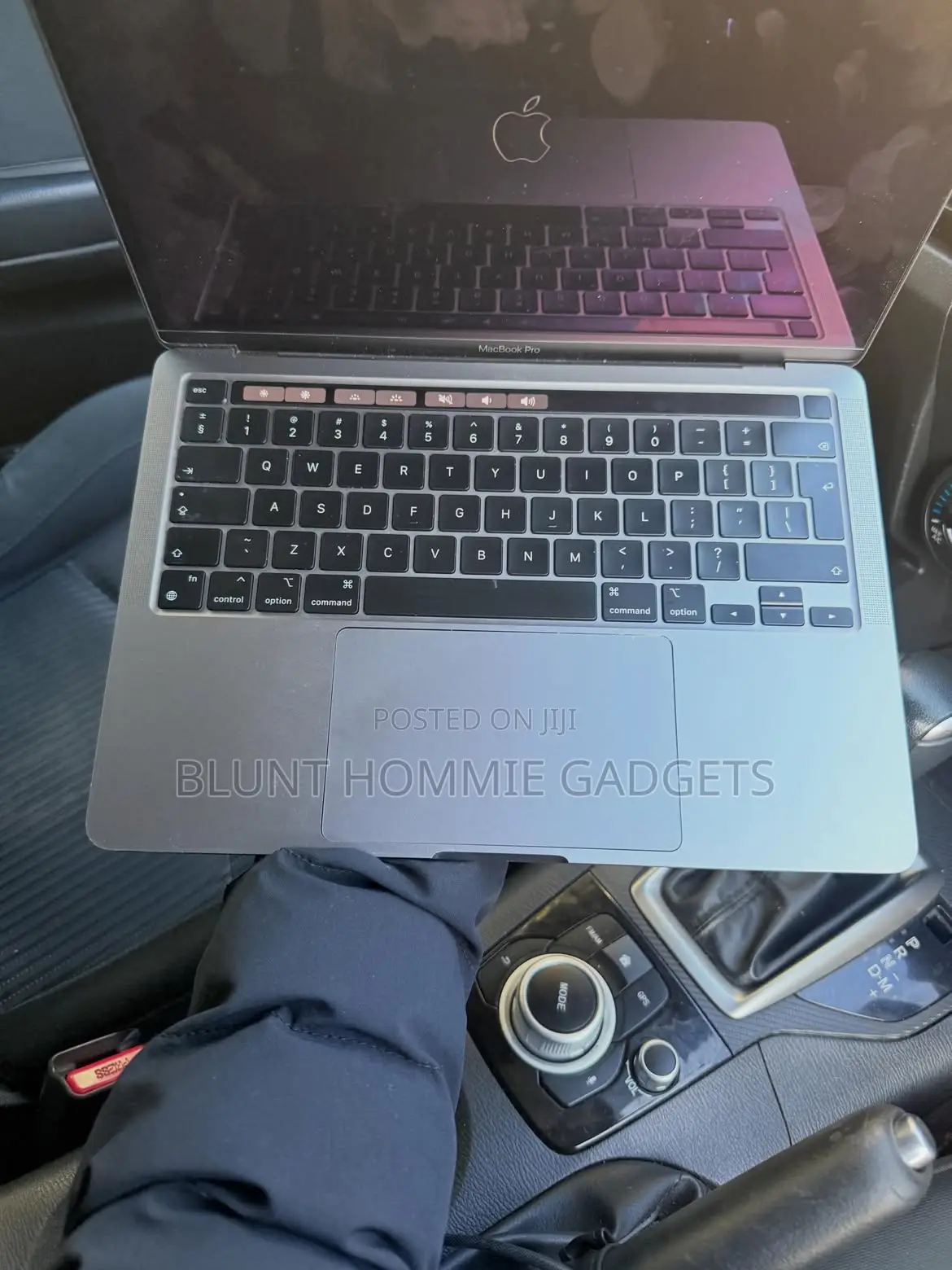 Laptop Apple MacBook Pro 2022 M2 8GB Apple M2 SSD 256GB