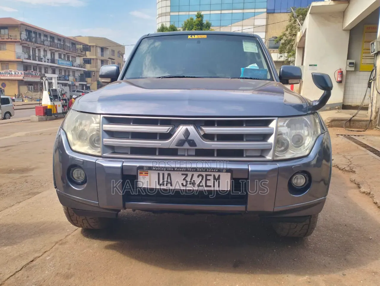 Mitsubishi Pajero 2015 Silver