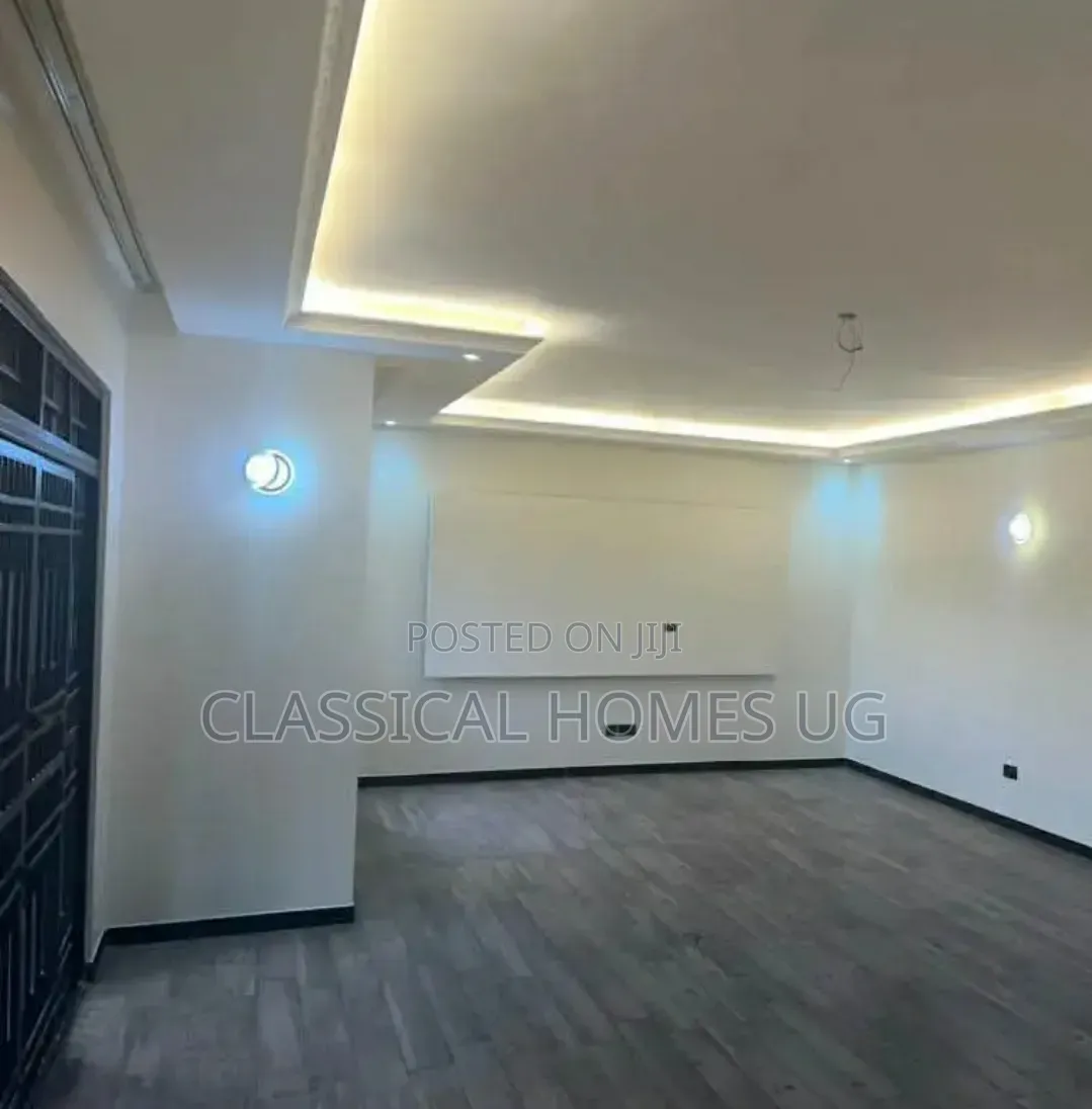 5bdrm Duplex in Kyanja, Central Division for rent
