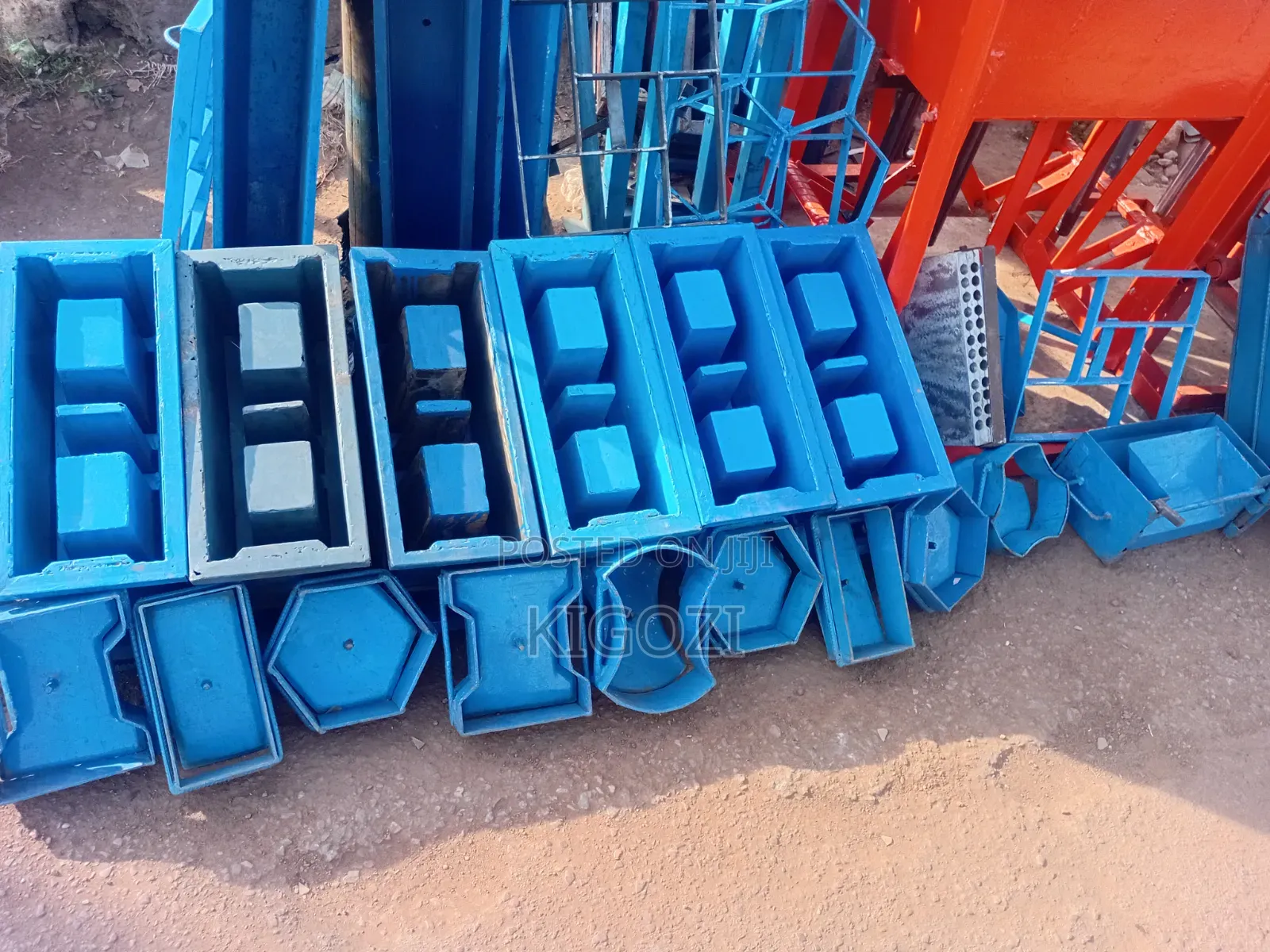 Pavers and Brick Making Molds