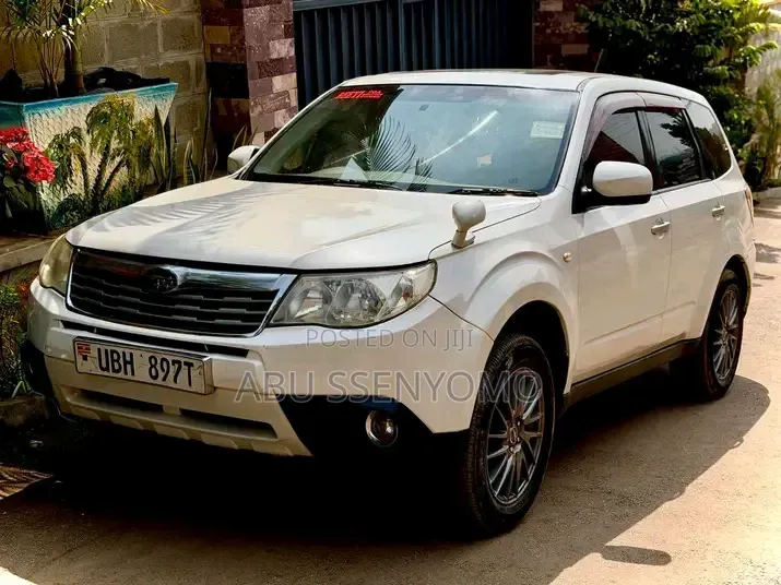 Subaru Forester 2009 White