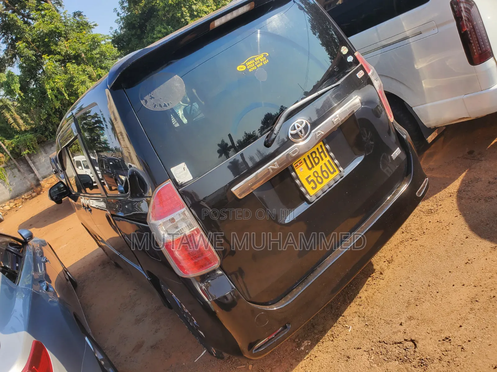 Toyota Noah 2010 Black