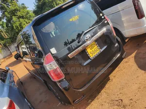 Toyota Noah 2010 Black