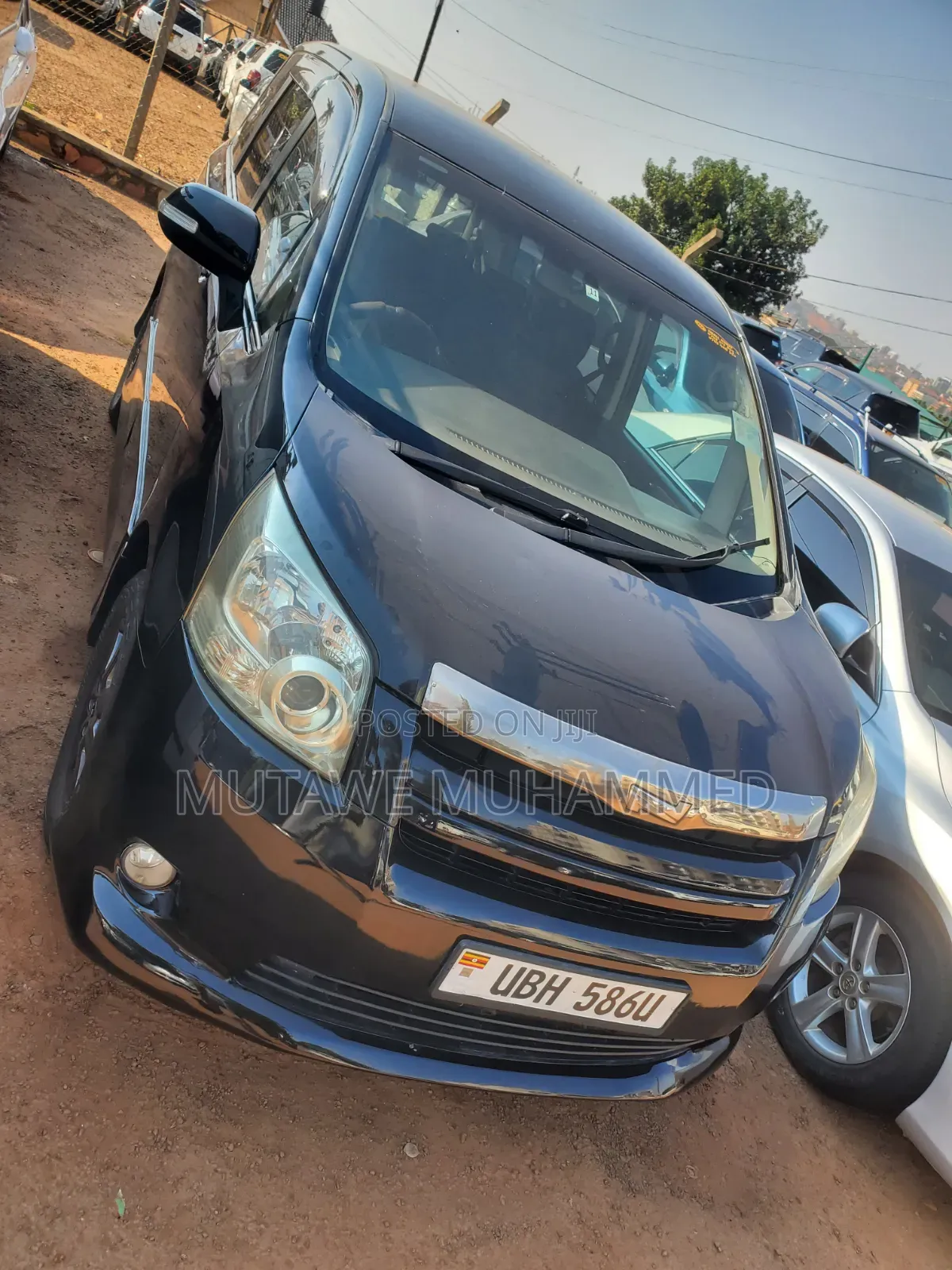 Toyota Noah 2010 Black