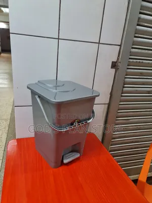 Patio 20litres Plastic Dust Bins Plastic Dust Bins