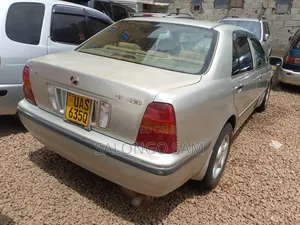 Toyota Progress 2004 Silver