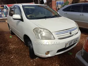 Toyota Raum 2005 Pearl