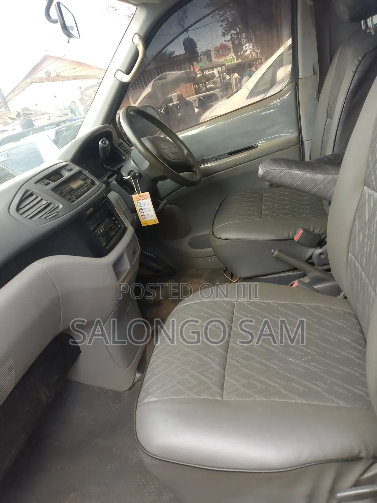 Toyota Regius 1999 Silver