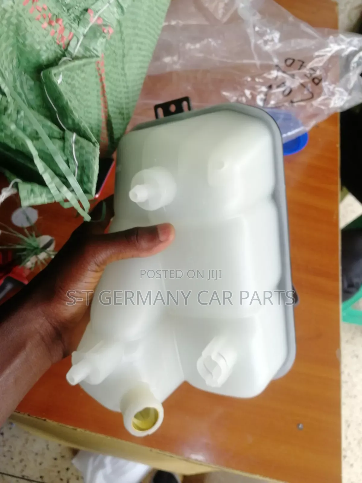 Water/Coolant Reservoir for Mercedes Benz Ml 350 W164