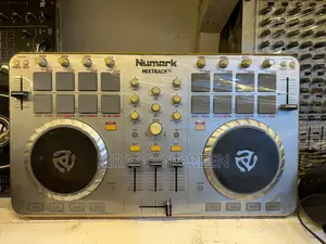 Numark Mixtrack Pro 2 Dj Controller