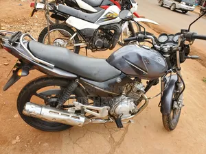 Yamaha YBR 2014 Gray