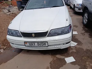 Toyota Mark II 2000 White
