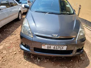 Toyota Wish 2006 Silver