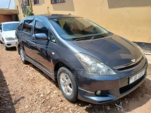 Toyota Wish 2006 Silver
