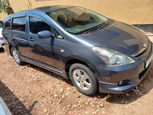 Toyota Wish 2006 Silver
