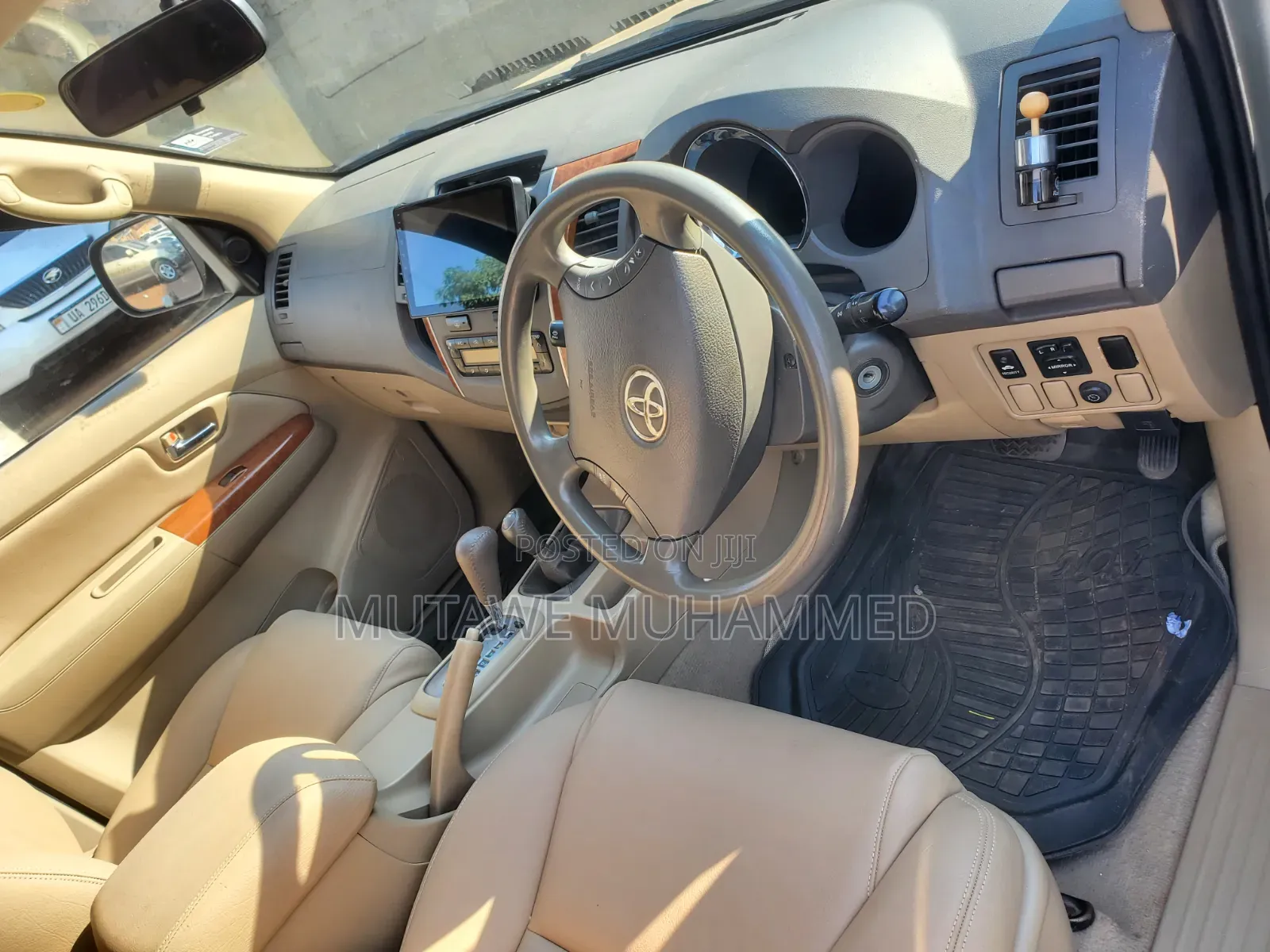 Toyota Fortuner 2012 Silver