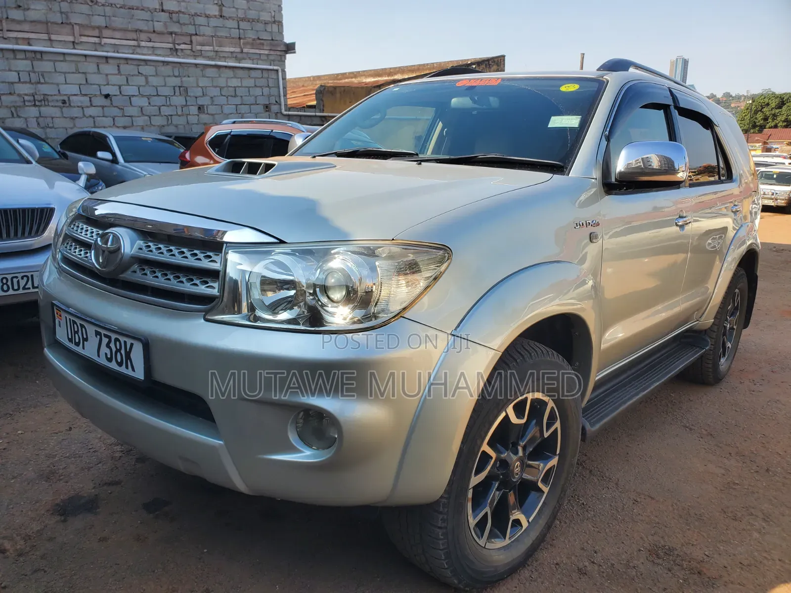 Toyota Fortuner 2012 Silver