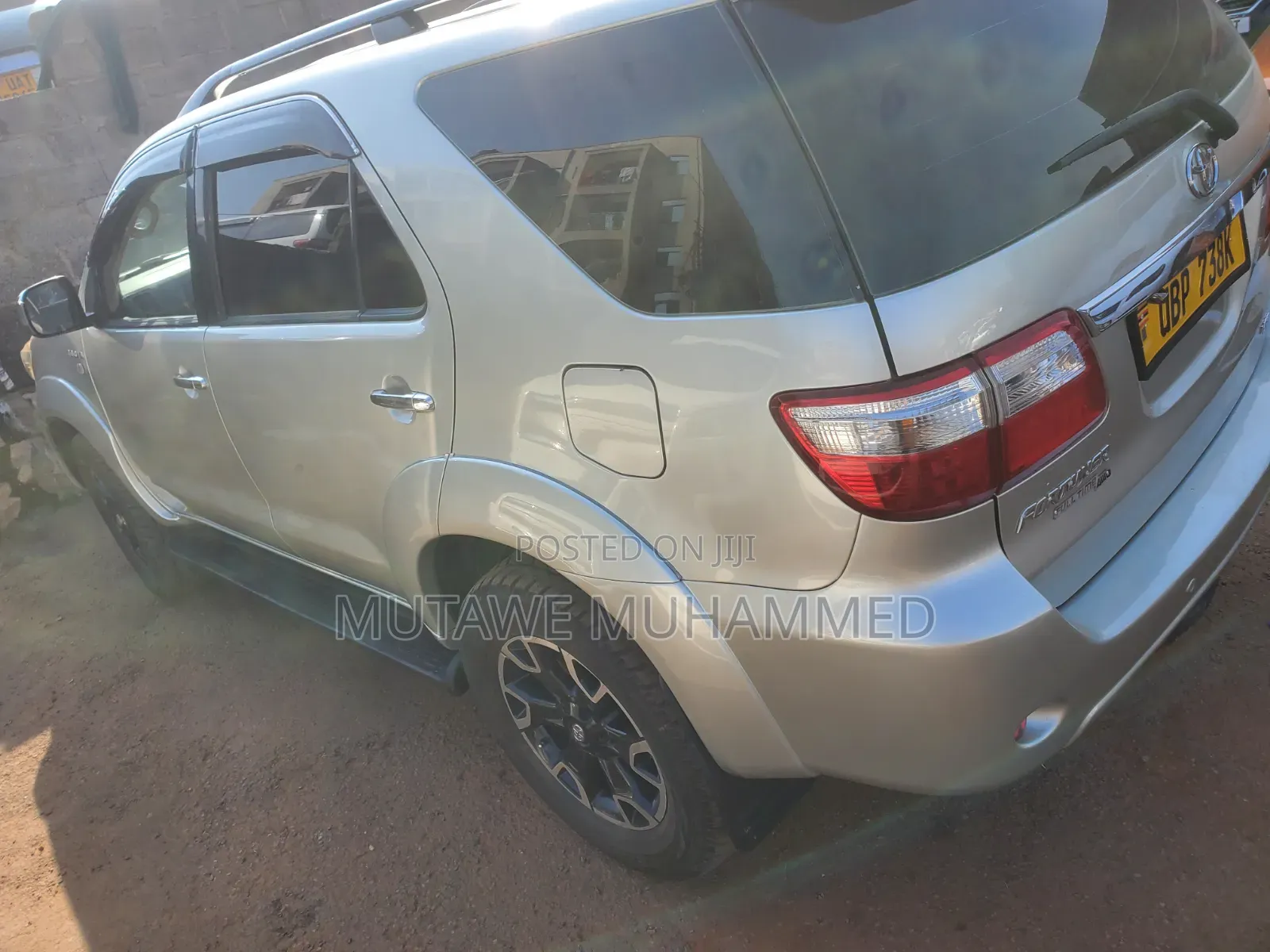 Toyota Fortuner 2012 Silver