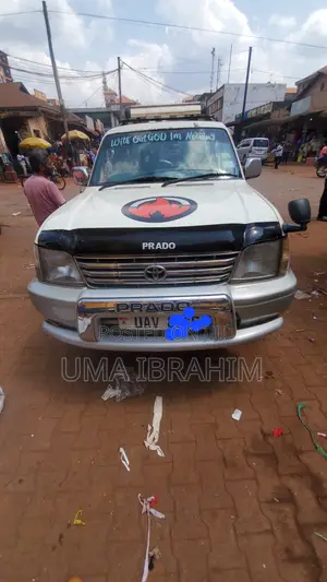 Toyota Land Cruiser 1998 White