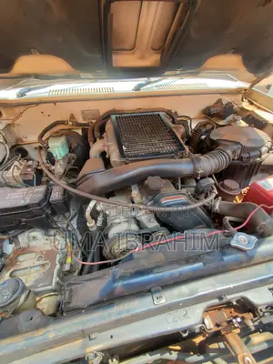Toyota Land Cruiser 1998 White
