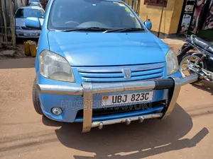 Toyota Raum 2005 Blue