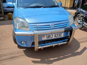 Toyota Raum 2005 Blue
