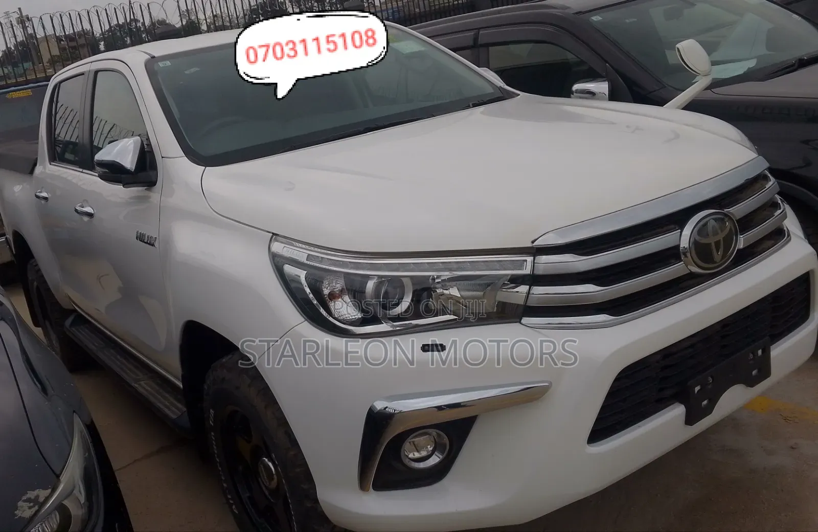 Toyota Hilux Revo Double Cab Deisel 2.4 AWD 2018 White