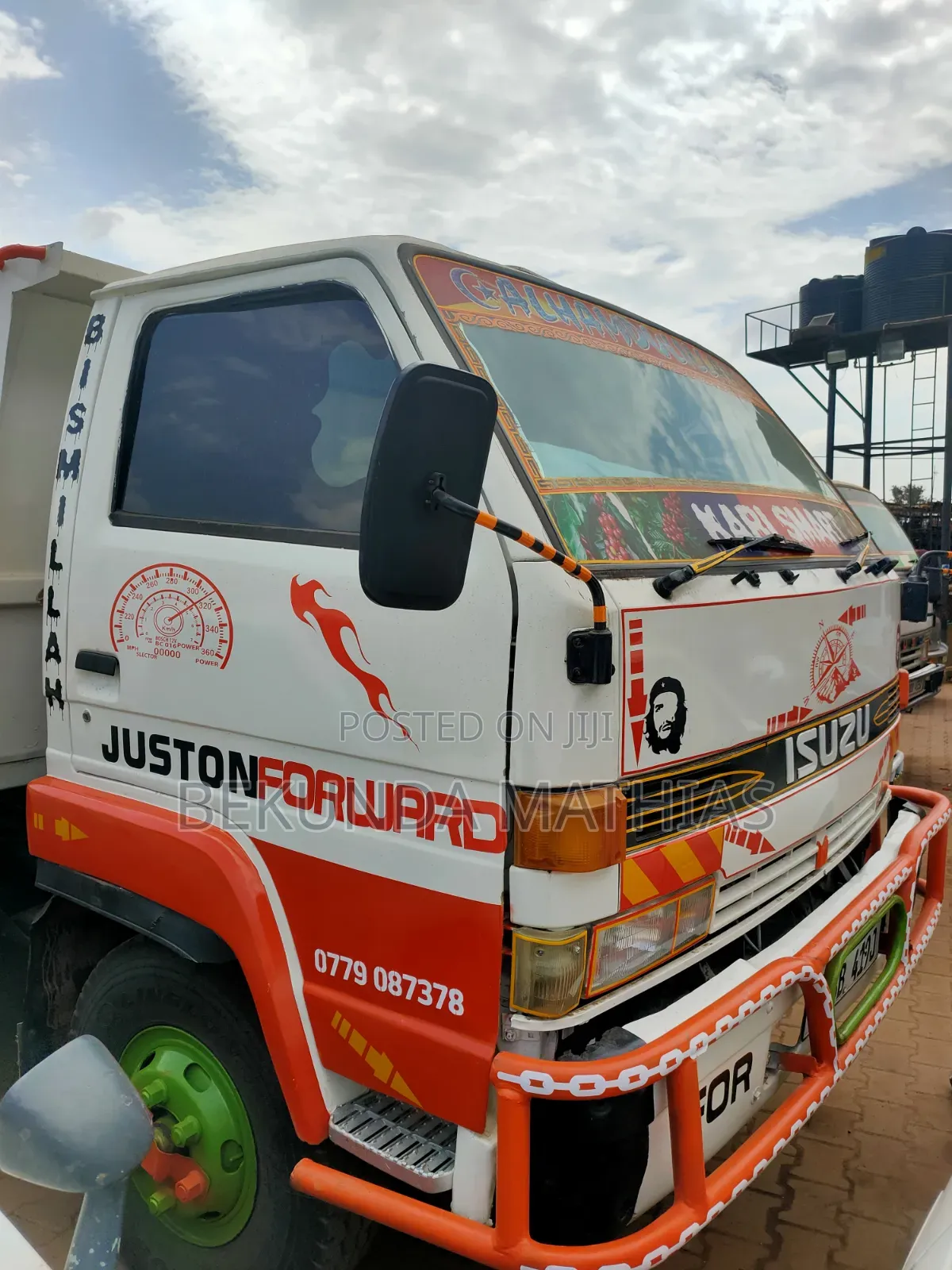 Isuzu Elf Truck 1994 White