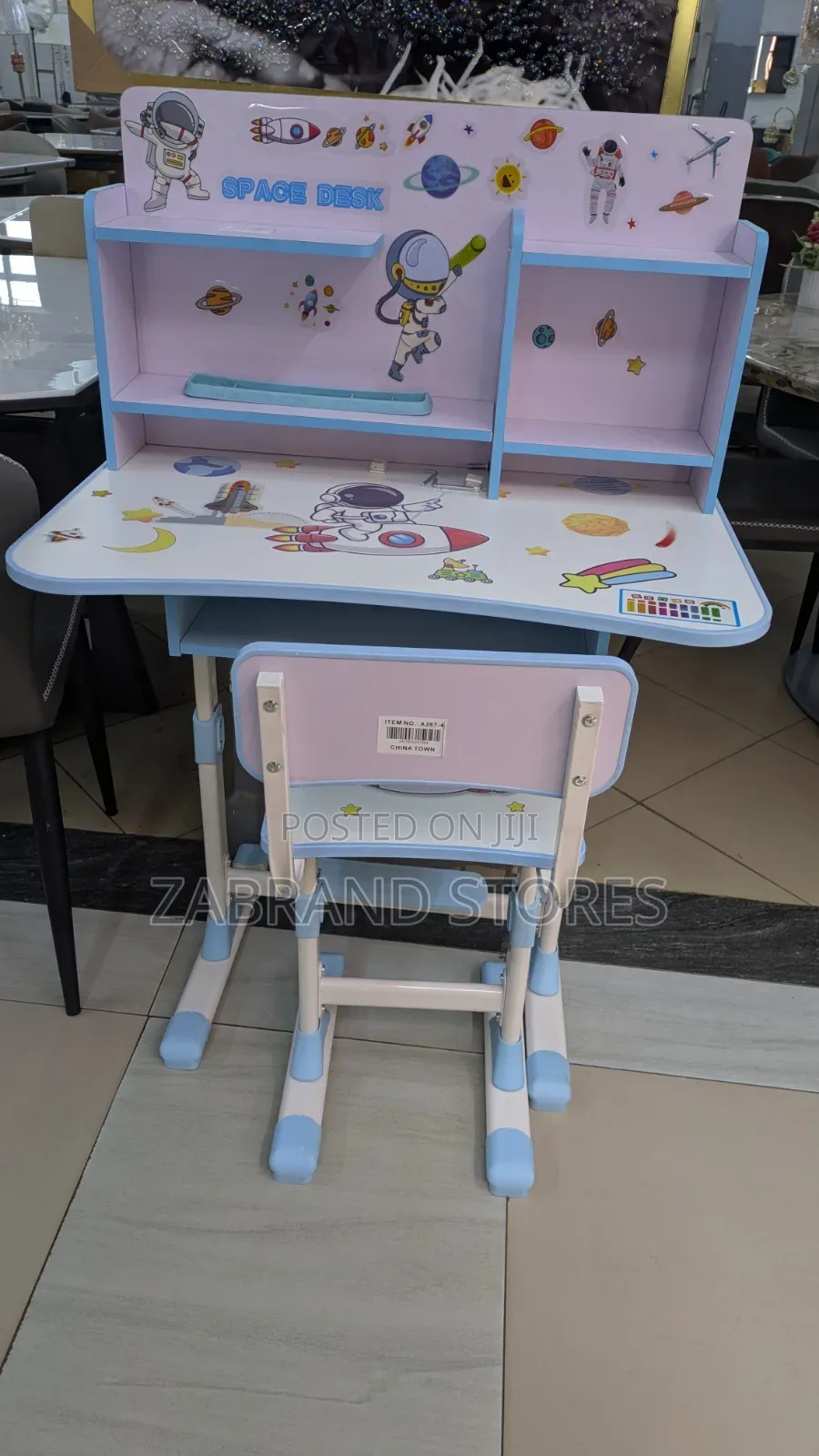 Childern Ergonomic Study Space Desk Table Aset