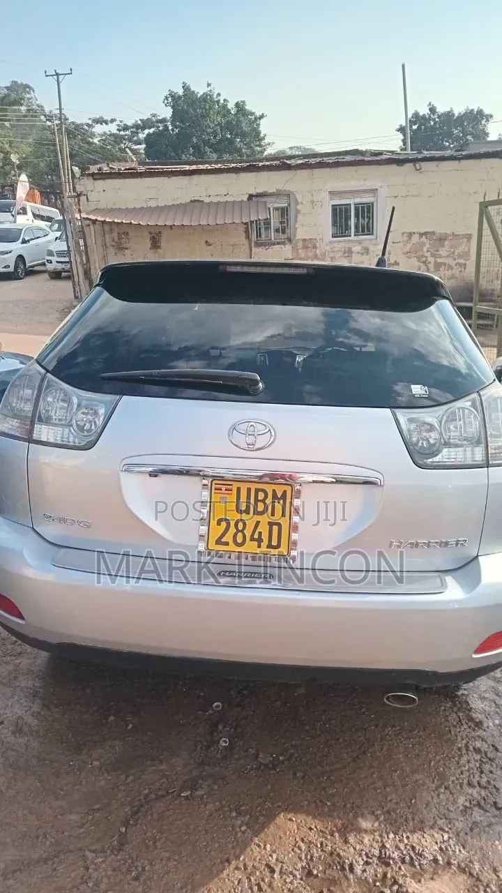 Toyota Harrier 2013 Silver
