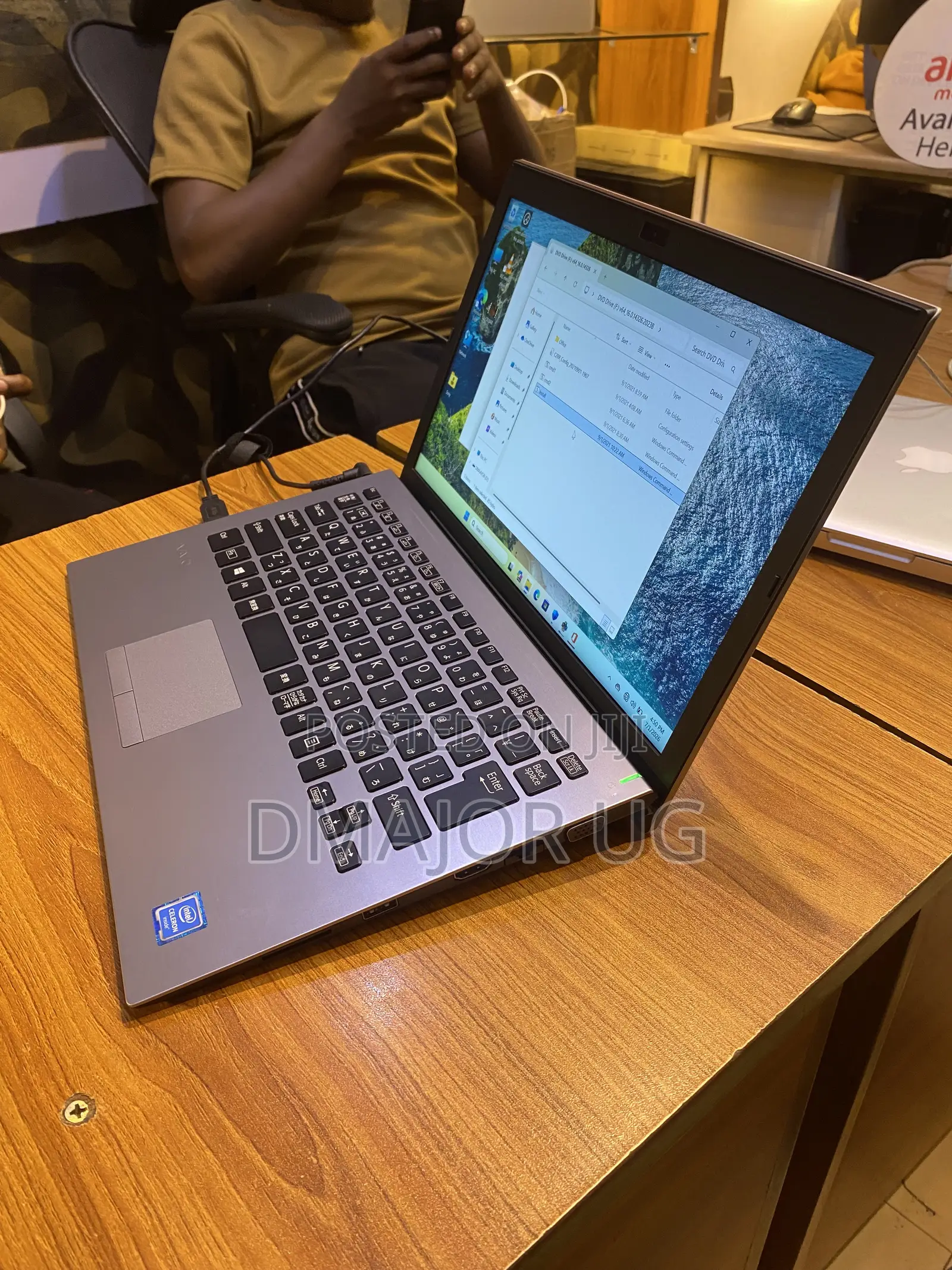 Laptop Sony VAIO F1521A 4GB Intel Celeron SSD 128GB