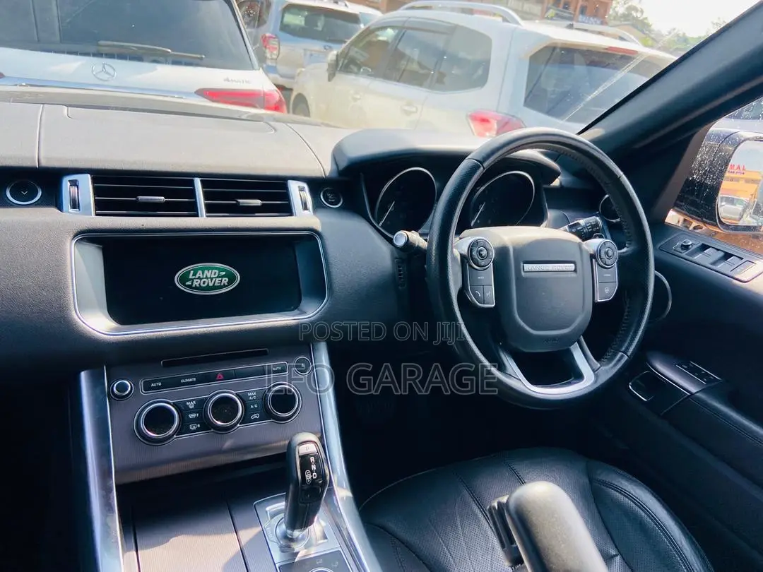 Land Rover Range Rover 3.0L Supercharged HSE 2017 Black