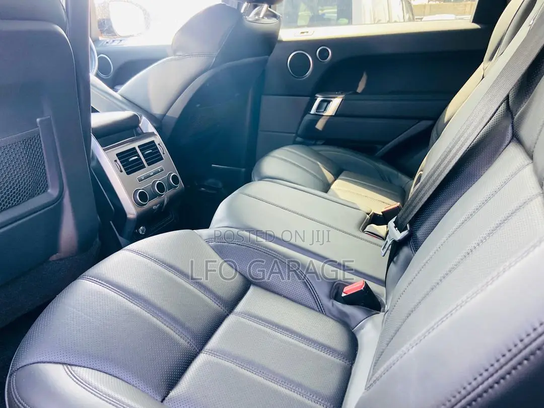 Land Rover Range Rover 3.0L Supercharged HSE 2017 Black