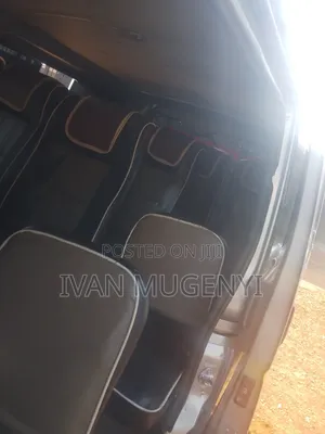 Toyota Grand HiAce 2010 Silver
