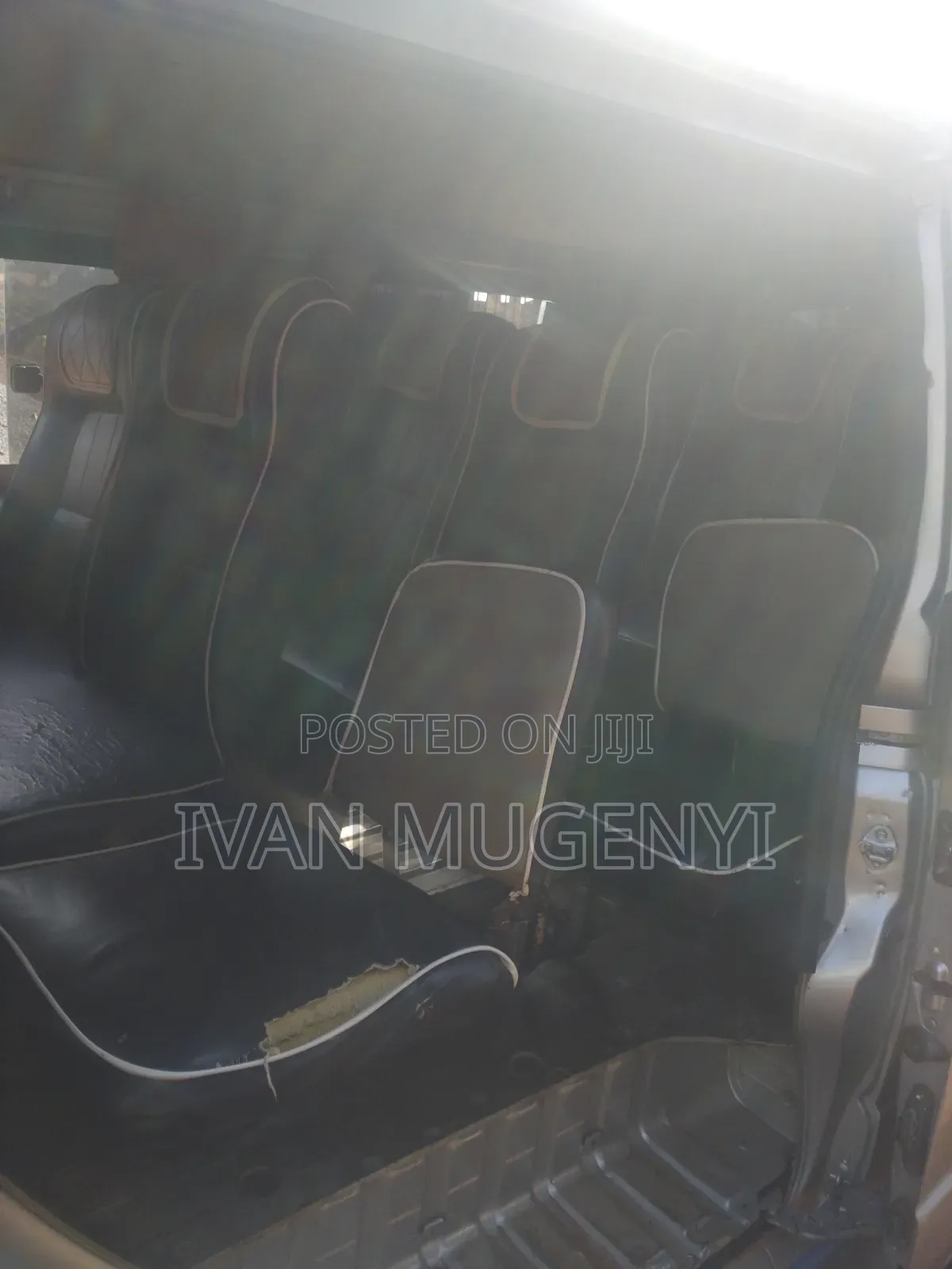 Toyota Grand HiAce 2010 Silver