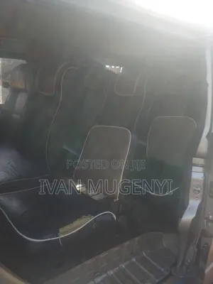 Toyota Grand HiAce 2010 Silver