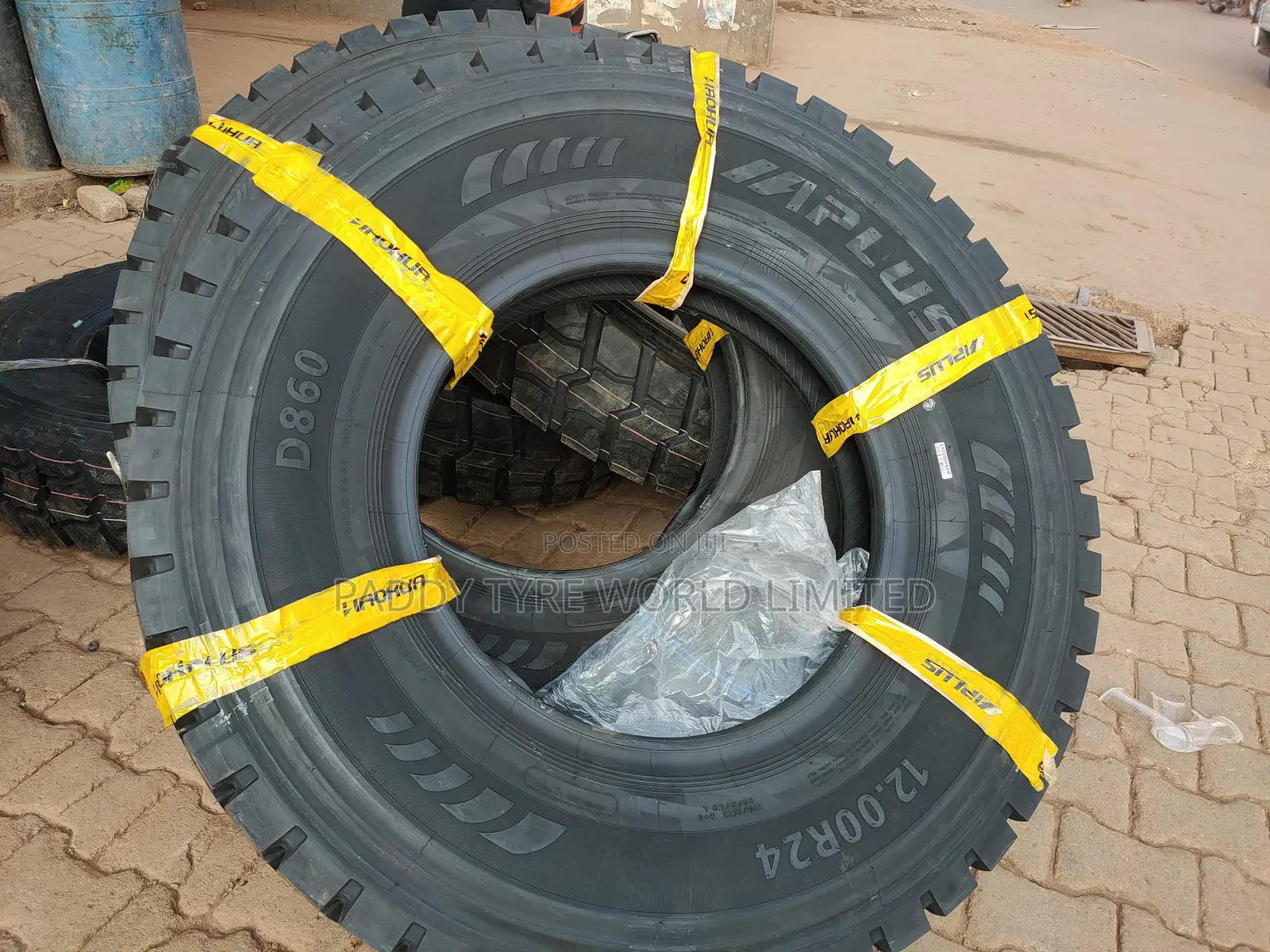 13 R22.5 Aplus D860 Tyres - Trailers, Trucks