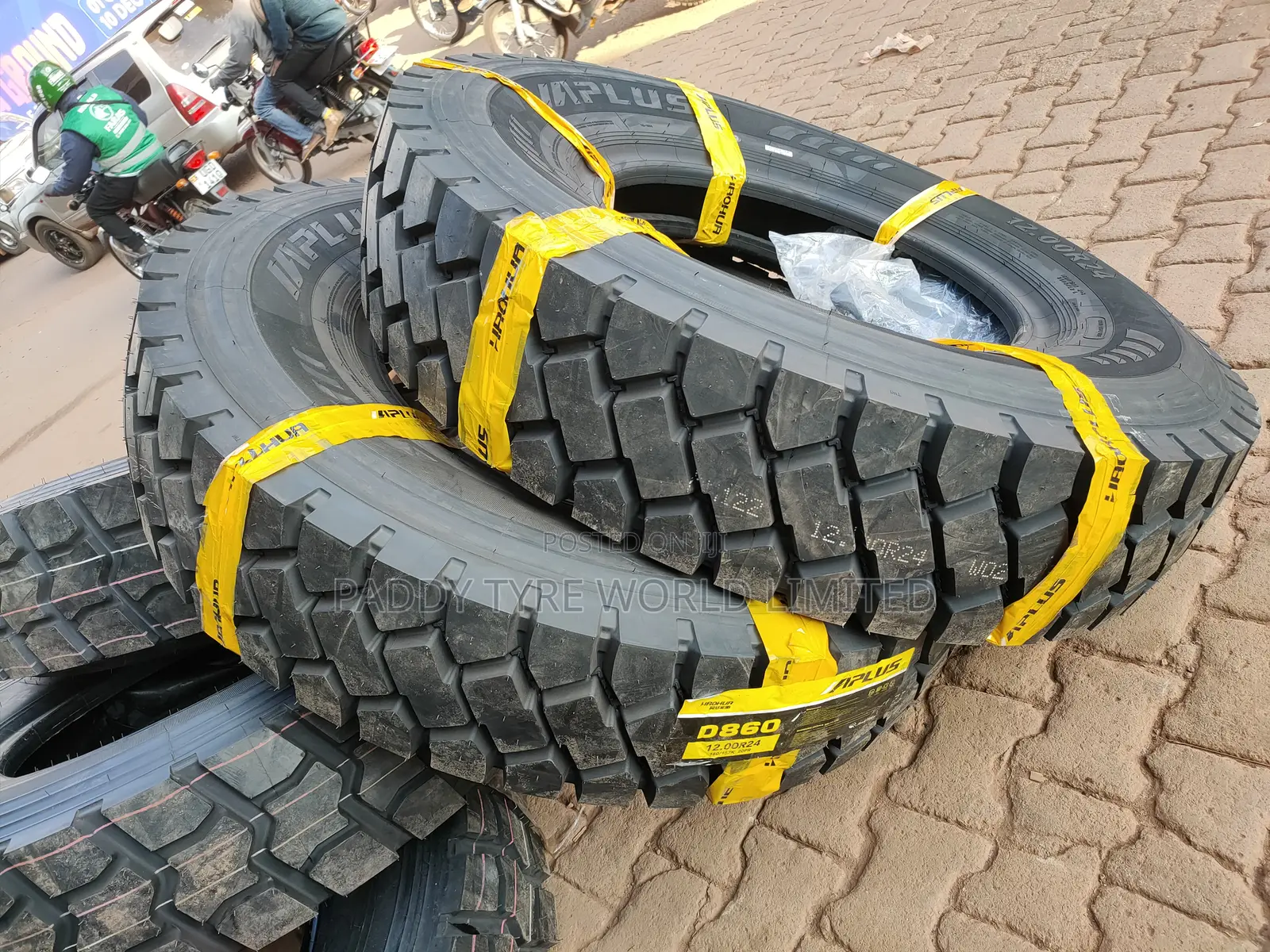 13 R22.5 Aplus D860 Tyres - Trailers, Trucks