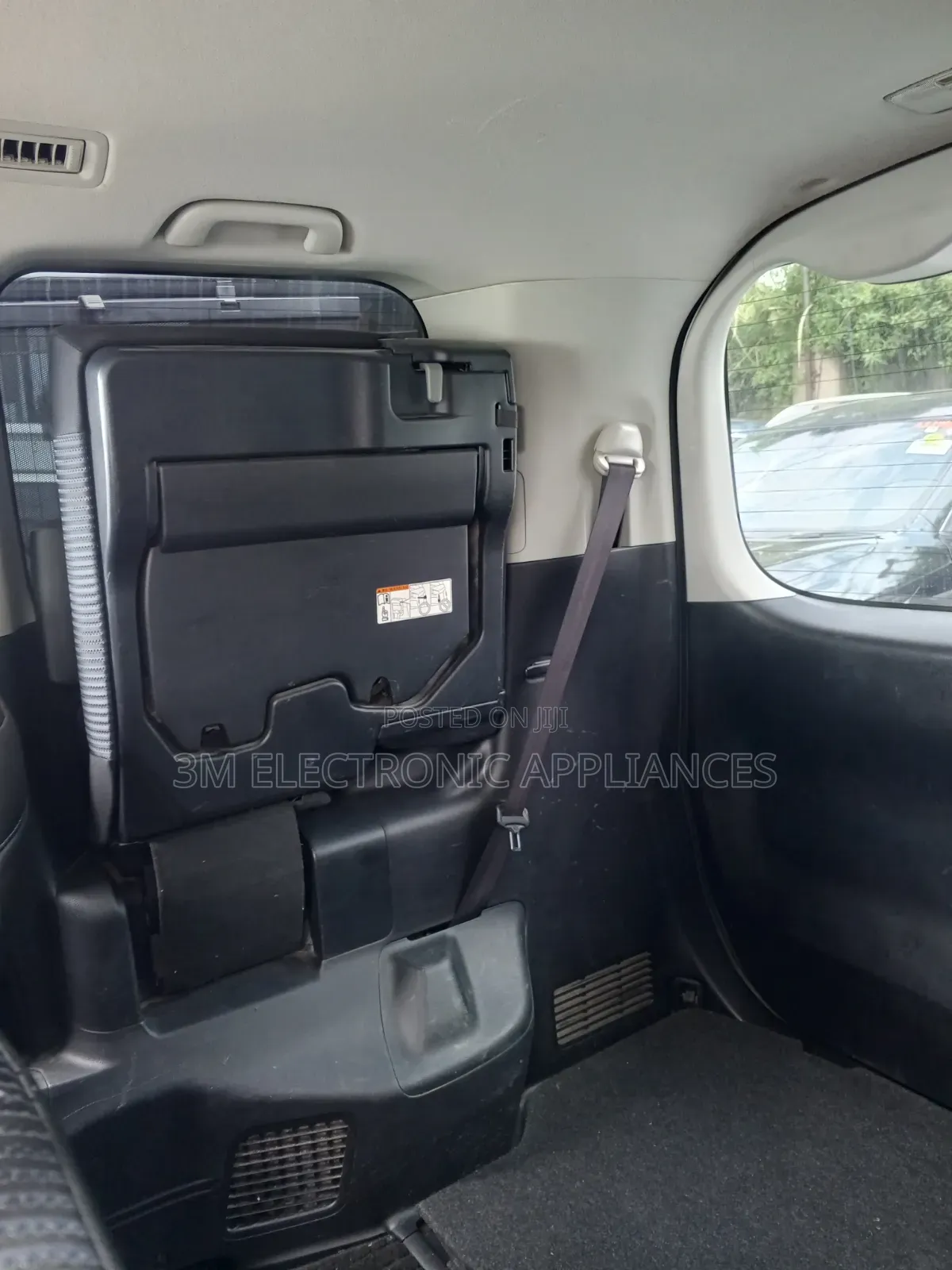 Toyota Noah 2013 Silver