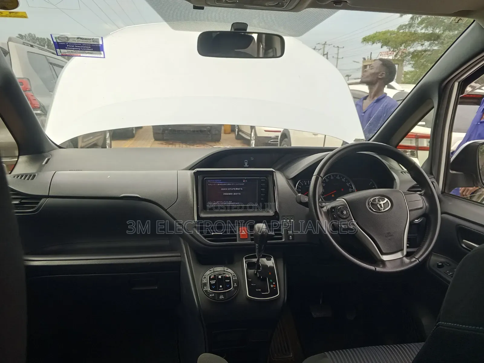 Toyota Noah 2013 Silver
