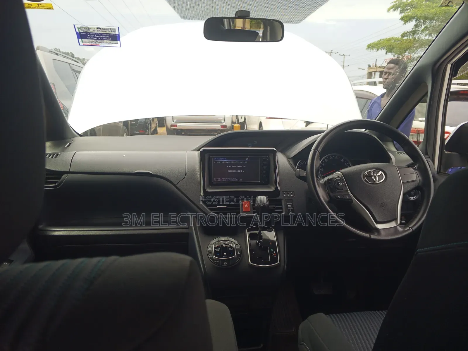 Toyota Noah 2013 Silver