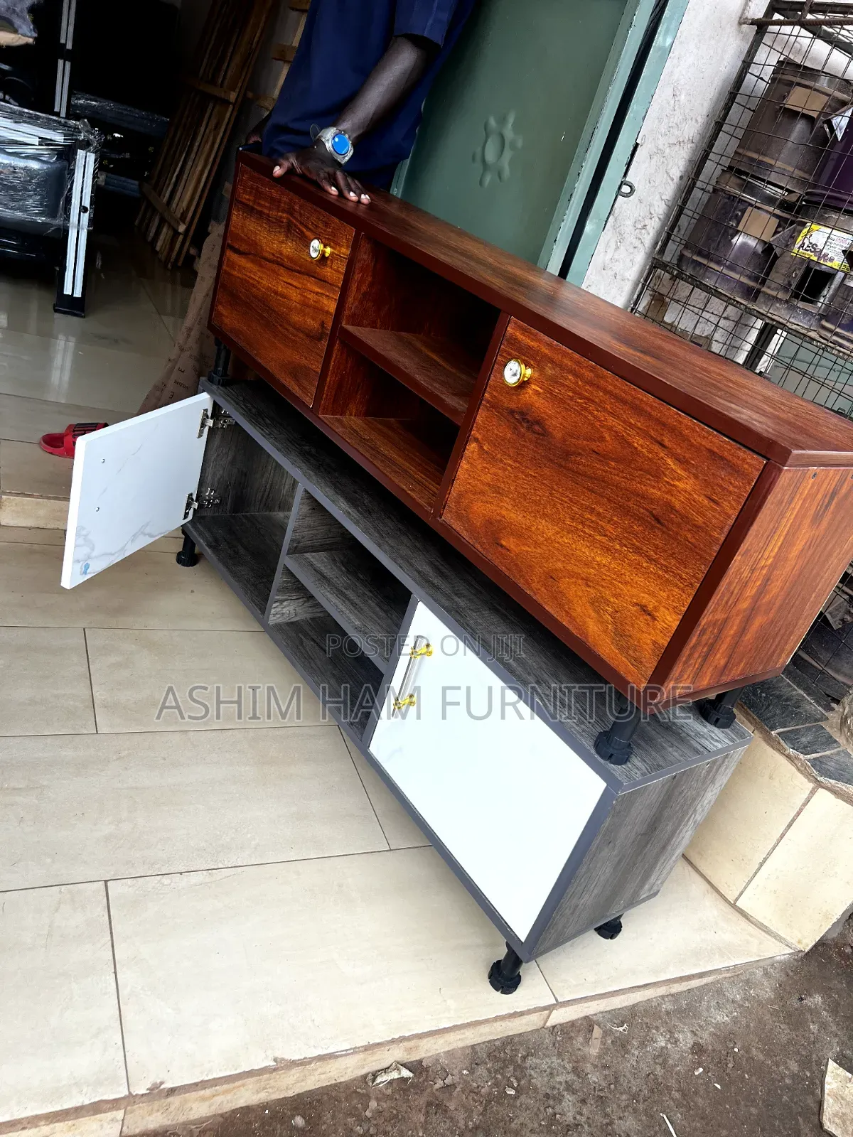 Simple Tv Stand for Sale