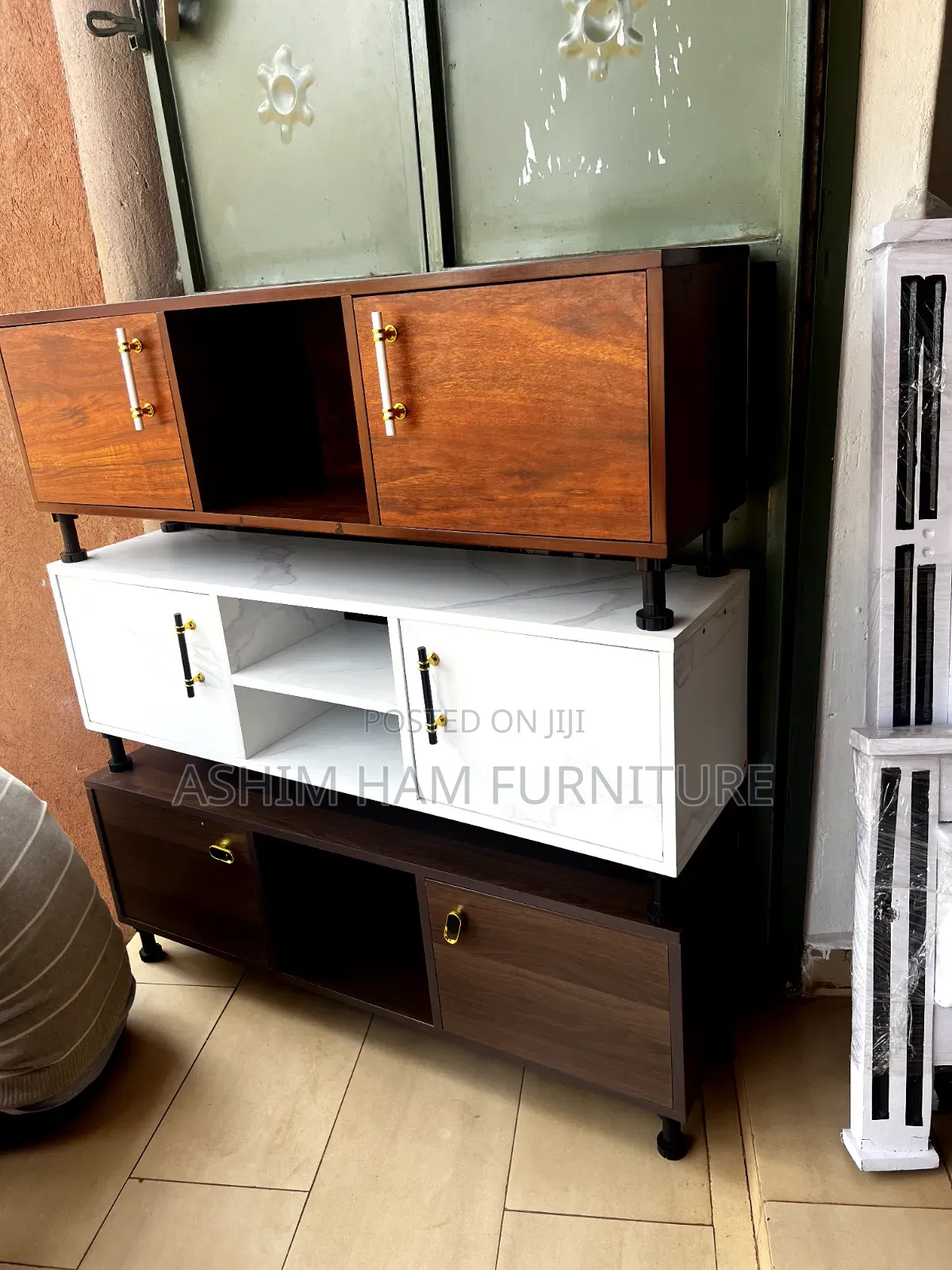 Simple Tv Stand for Sale