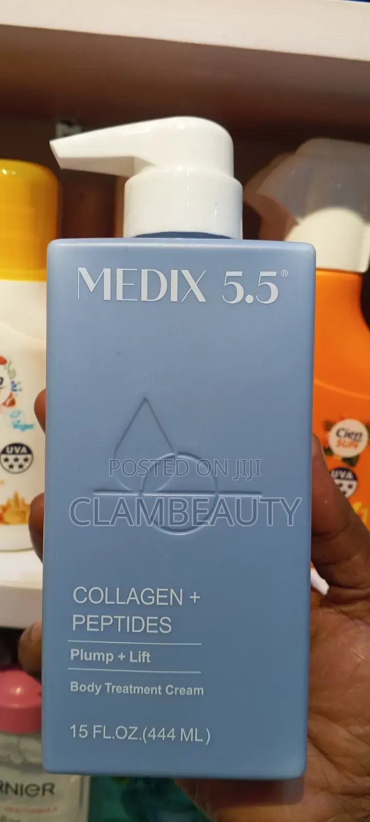 Medix 5.5 Collagen+ Peptides Body Treatment Cream 444ml