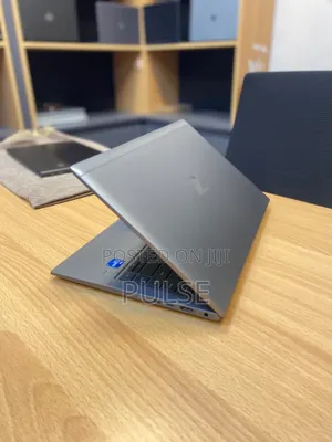 Laptop HP ZBook Firefly G8 16GB Intel Core i7 SSD 512GB