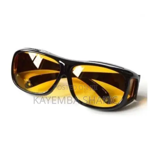 Anti-Glare Night Vision Driving Glasses – Yellow Lens