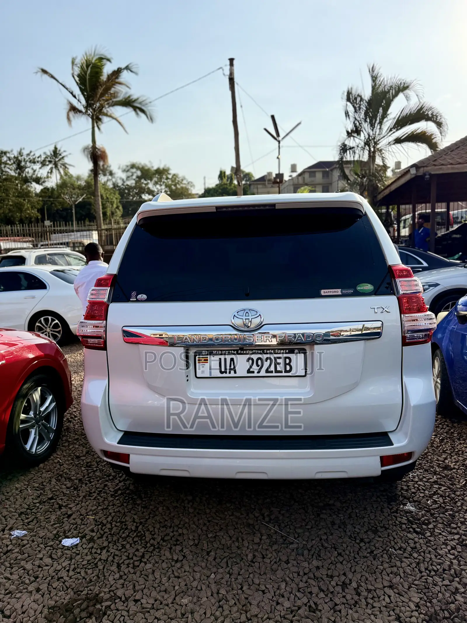 Toyota Land Cruiser Prado 2017 White