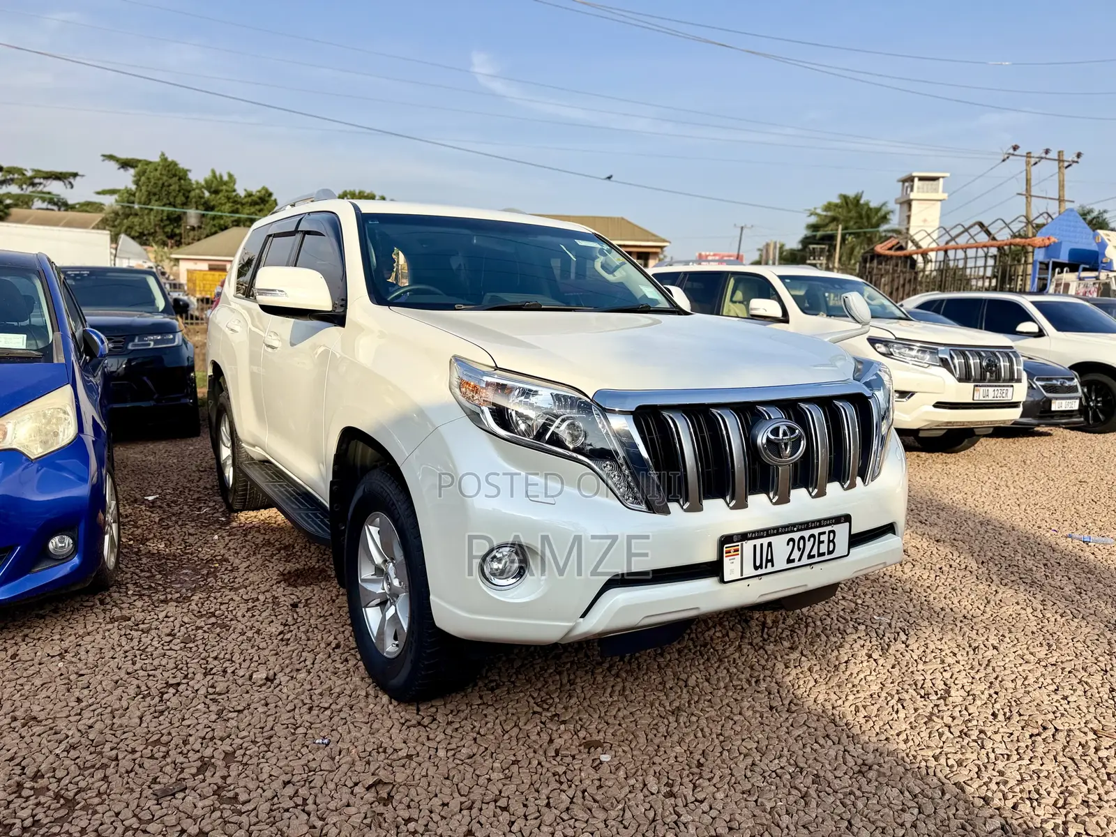 Toyota Land Cruiser Prado 2017 White